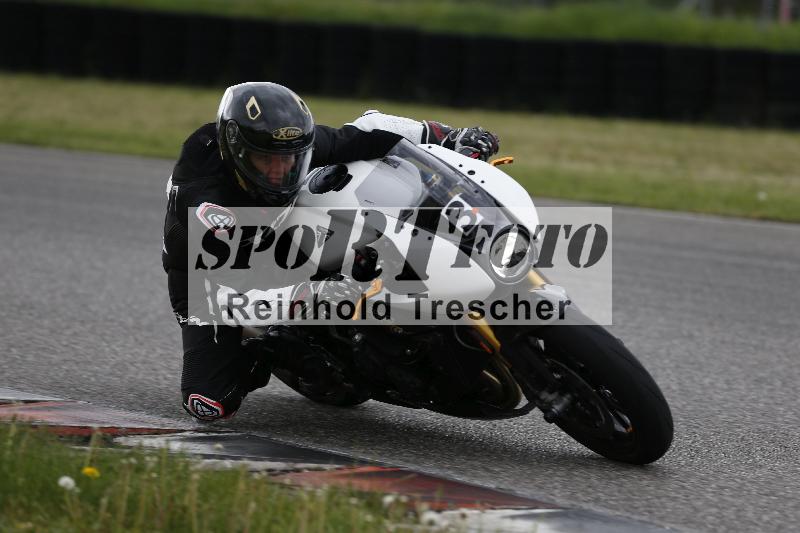 /Archiv-2025/10 23.04.2025 Cornu Master School ADR/rot-rouge/3